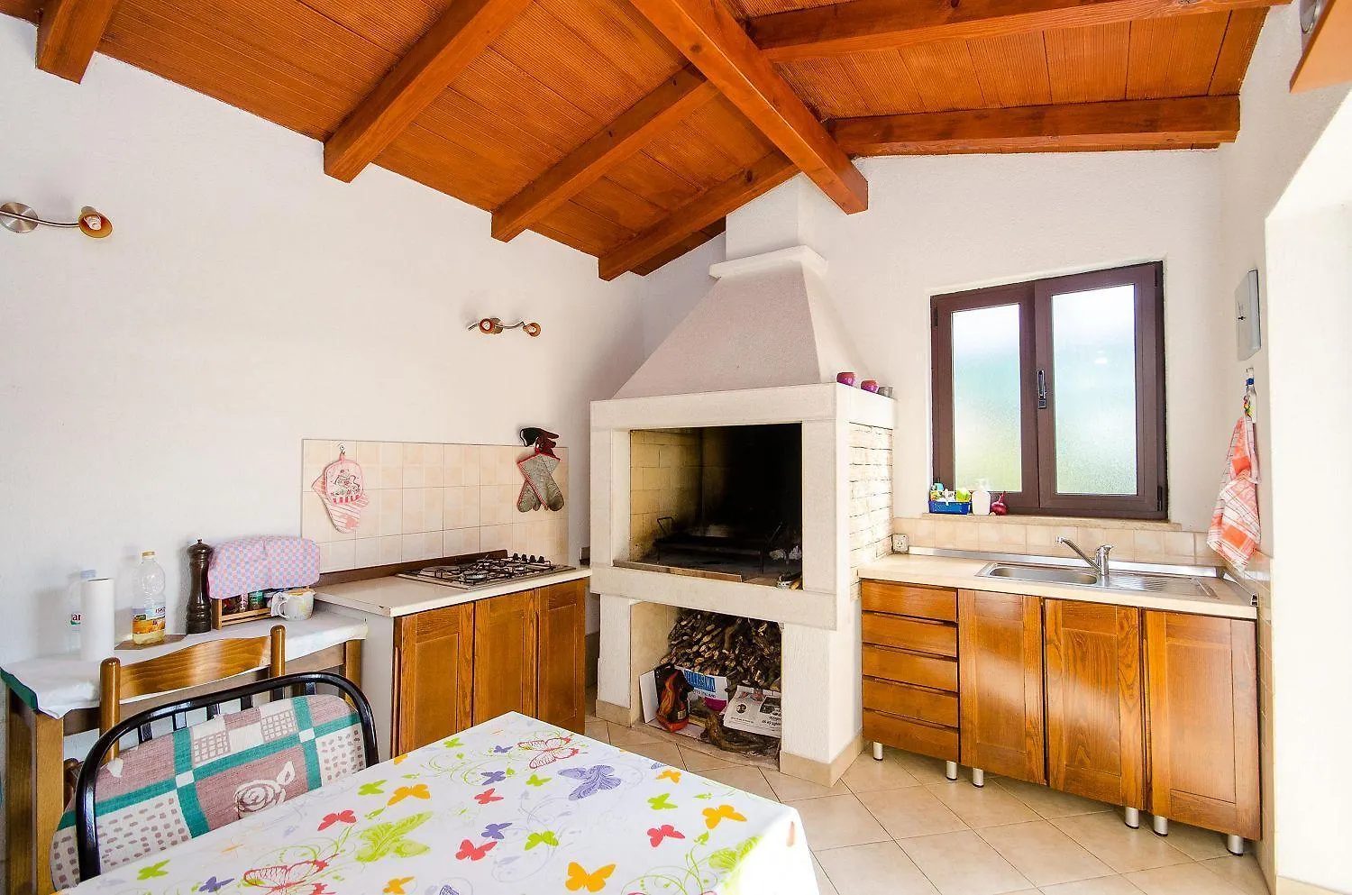 Cozy Apartment Mit Babybett, Privater Terrasse, Privatparkplatz, Wifi Rovinj